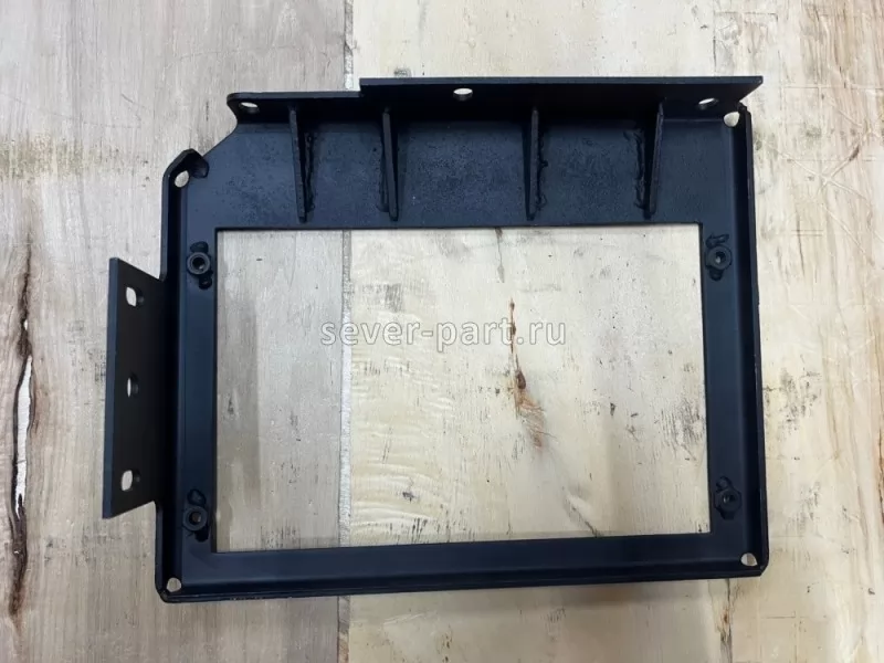 Кронштейн фары и указателя переднего КАМАЗ правый 65115-3711019
